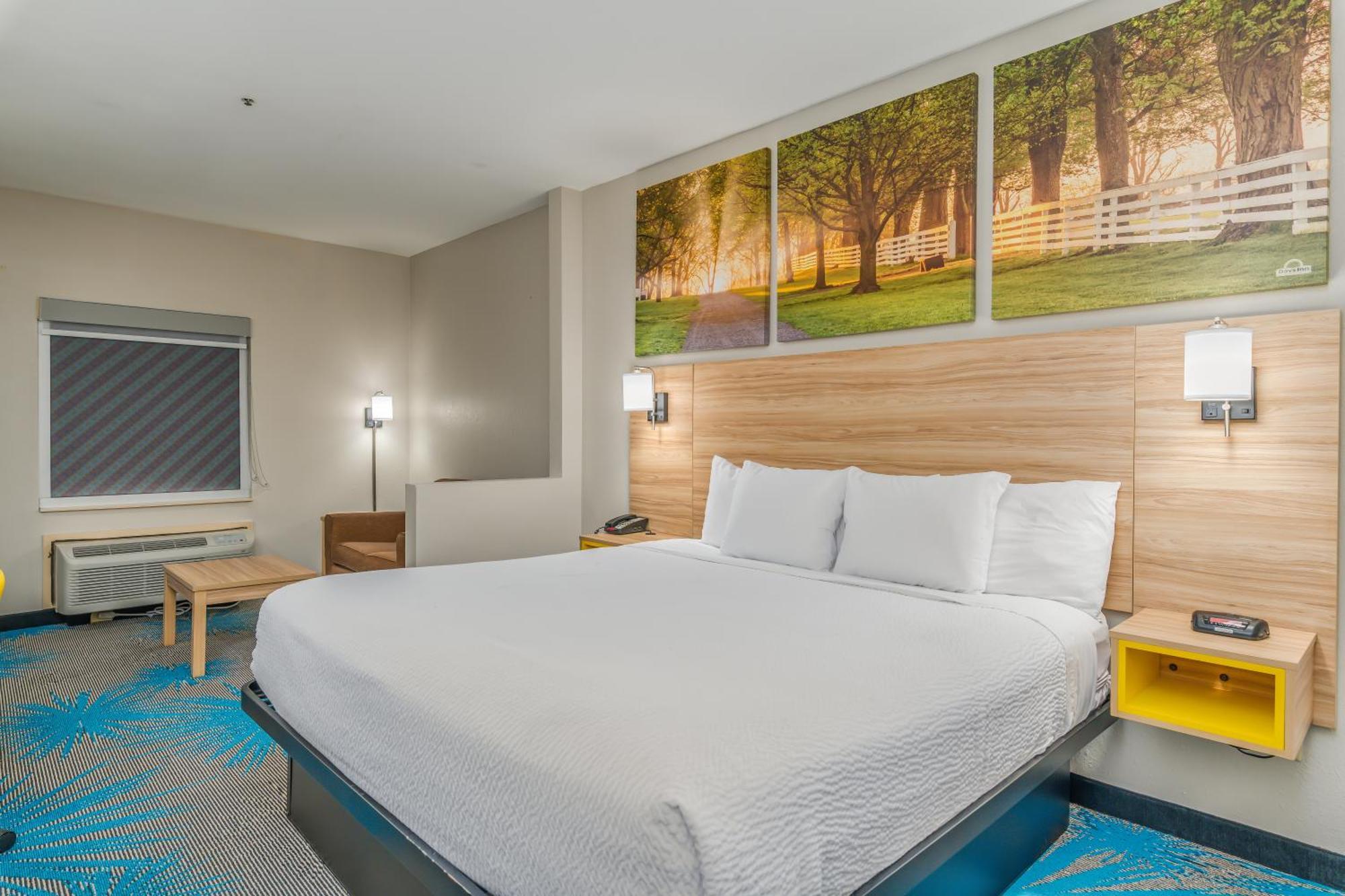 Days Inn & Suites By Wyndham Prattville-Montgomery Екстериор снимка