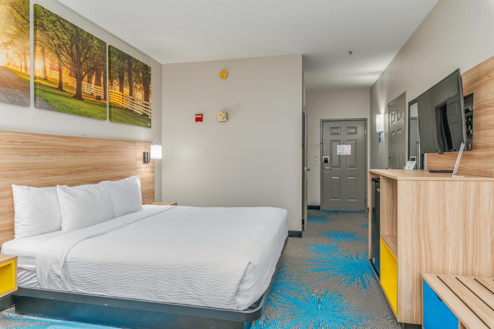 Days Inn & Suites By Wyndham Prattville-Montgomery Екстериор снимка